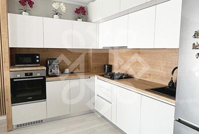 Apartament cu 3 camere decomandat, mobilat în Iosia