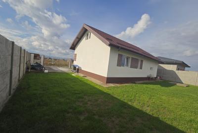 Casa parter - 3 camere - incalzite pardoseala - 5 min de STV - pod mansardabil - 3