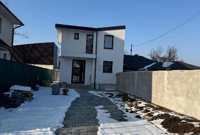 Casă individuală cu 5 camere cu Teren 210 Mp în Străulești - 2