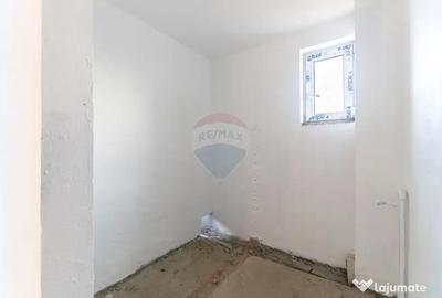 Casă cu 5 camere cu Garaj în Stupini - 12