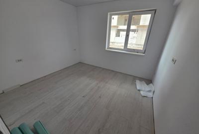 Apartament cu 2 camere decomandat în Fundeni