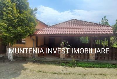 Casă cu 4 camere în Băjești - 2