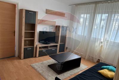 Apartament cu 2 camere de inchiriat in zona Cornisa - Piata Sud - 1