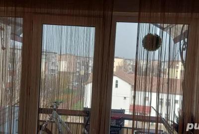 Apartament cu 2 camere în Micro 4 - 2