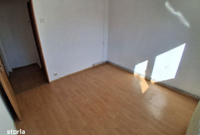 Apartament cu 2 camere semidecomandat în Albești - 10