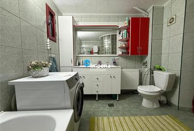 Casă individuală cu 6 camere cu Canalizare în Bucium - 8