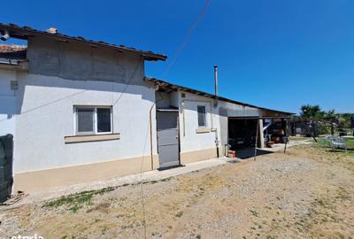 Casă cu 2 camere cu Teren 2200 Mp în Central - 4