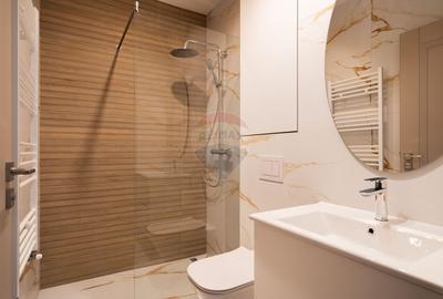 Apartament cu 3 camere decomandat, mobilat în UTA - 7