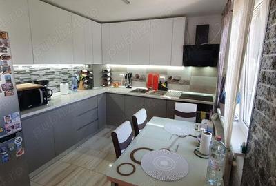 Vand casa 3 camere, 2 bai, 80 m , teren 350 m , foisor - 5