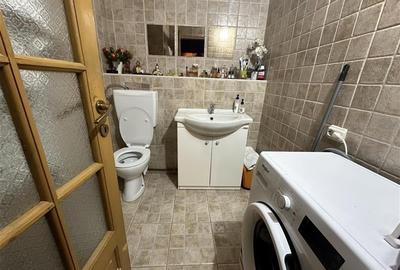 Decomandat la Parter cu Garaj - 6