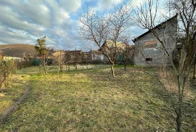 Casă cu 7 camere cu Teren 900 Mp în Central - 2