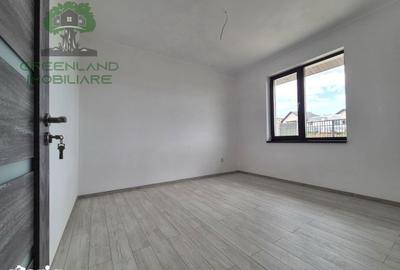 Casă cu 4 camere cu Teren 440 Mp în Miroslava - 4