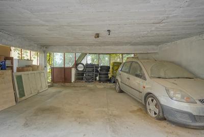 Casă individuală cu 5 camere cu Canalizare în Drumul Poienii - 11