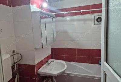 Apartament cu 3 camere în Traian - 1