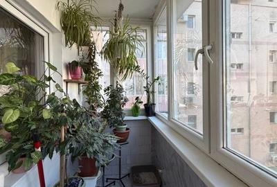 NOU!!! 2 Camere - Bucatarie Inchisa - Aradului Mall - 90.000 Euro - 9