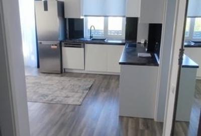 Apartament cu 3 camere semidecomandat, mobilat în Florești - 2