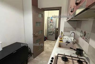 Apartament cu 3 camere semidecomandat, mobilat în Tei - 7