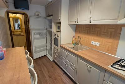 Apartament cu 2 camere decomandat, mobilat în P-ța Unirii - 17