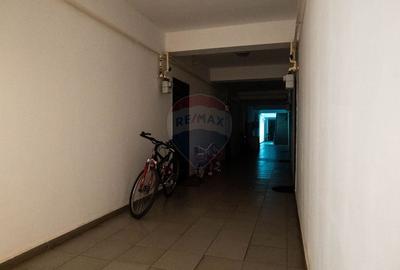 Vanzare apartament 3 camere decomandat, - 21