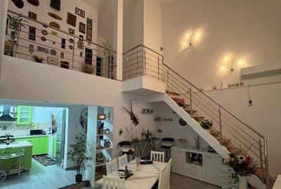 Casă cu 5 camere cu Teren 200 Mp în Brătianu