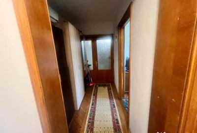 Apartament cu 3 camere decomandat în Casa de Cultură - 9