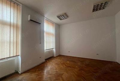 Vand apartament 3 camere zona Ultracentrala - ID : RH-40552-property - 7