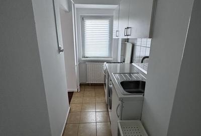 Garsoniera de inchiriat  B-dul C-tin Brancoveanu Garsoniera de inchiriat  B-dul C-tin Brancoveanu - 2