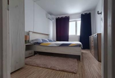Apartament cu 3 camere decomandat în Micro 6 - 3