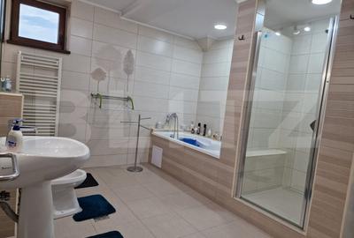 Casa deosebita individuala  cu spatiu comercial ,se vand impreuna zona Centru - 2