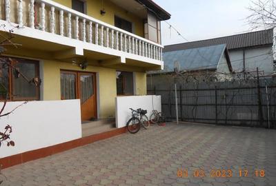 Casă cu 5 camere cu Teren 129 Mp în Lacu Dulce - 1