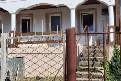 Casă cu 6 camere în Văliug - 7