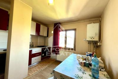 Apartament cu 3 camere, centrala proprie, zona Bucovina - 5