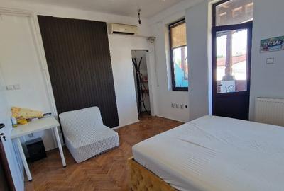 Parc Carol, Unirii-Tineretului, Apartament in vila, 5 camere, Et. 2