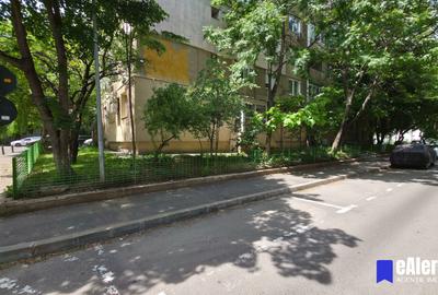 Spațiu comercial, de 87 mp, în Apărătorii Patriei - 2