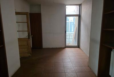 Piata Unirii, pe Bibescu Voda, 3 minute metrou, etajul 1 - 10
