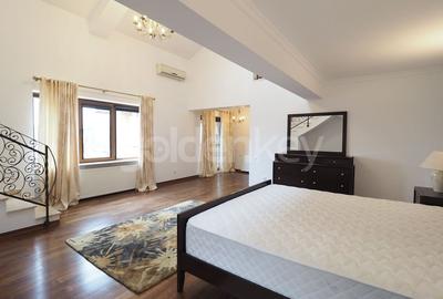 Vilă superba cu 8 camere, mobilata modern, piscina - 16