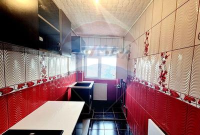 Apartament cu 2 camere semidecomandat în Rahova