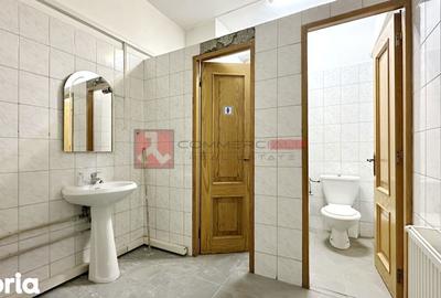 Spațiu comercial, de 288 mp, în Centrul Civic - 12