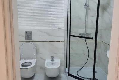 Apartament cu 2 camere decomandat în Soarelui