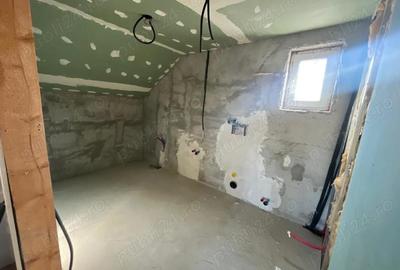 Casă cu Teren 500 Mp în Central - 4