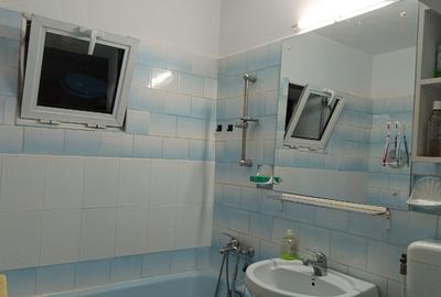 Apartament cu 2 camere decomandat în Berceni - 2