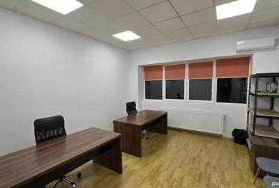 Spațiu comercial, de 25 mp, în Central - 4