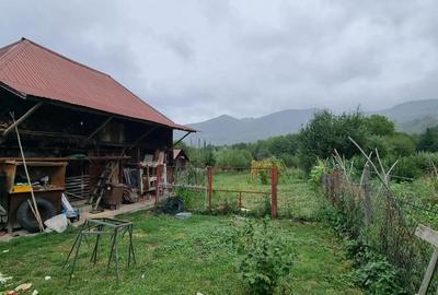 Casă cu 2 camere cu Teren 2400 Mp în Sboghițești - 1