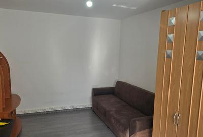 Inchiriez garsoniera decomandata in Deva, zona Zamfirescu, etaj 1, Inchiriez garsoniera decomandata in Deva, zona Zamfirescu, etaj 1, - 4