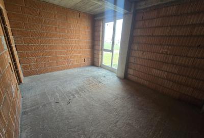 Apartament cu 2 camere semidecomandat în Moșnița Nouă - 6