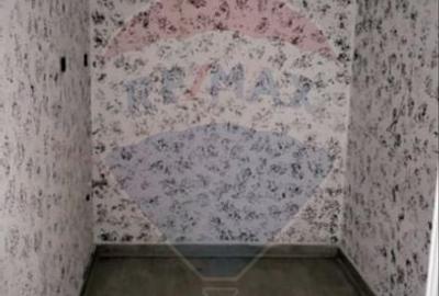 Spațiu comercial, de 74 mp, în Central - 4