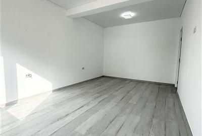 Casa la cheie finalizata 2023 cu vedere spre lac - 15