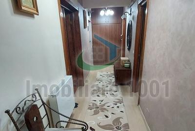 Apartament cu 4 camere decomandat în Depozitelor - 12