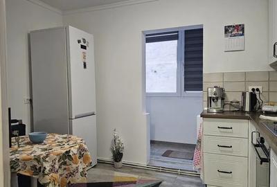 Apartament 2 camere mobilat si utilat zona Tractorul - 3