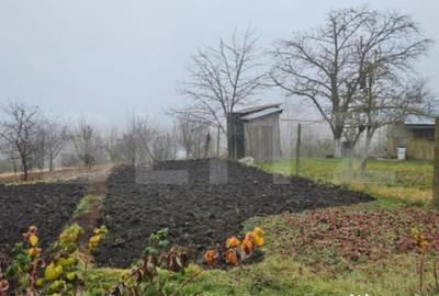 Casă cu 4 camere cu Teren 976 Mp în Luna - 2